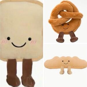 NWT 3 Piece Set Kawaii Bread Plushies 🥖